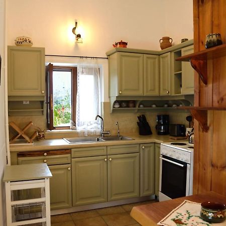 מגאלה קורפיה Villa Athina מראה חיצוני תמונה