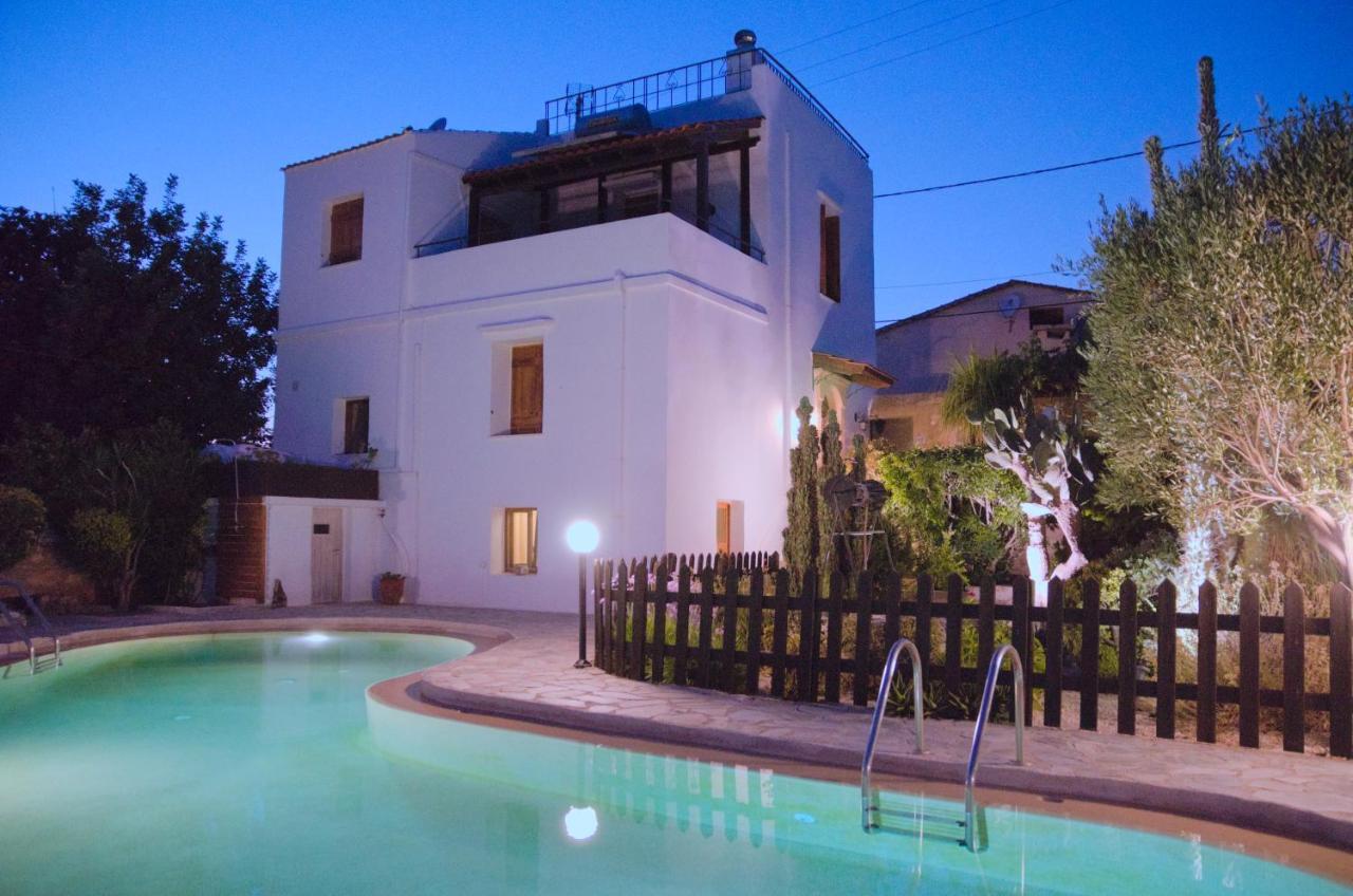 מגאלה קורפיה Villa Athina מראה חיצוני תמונה