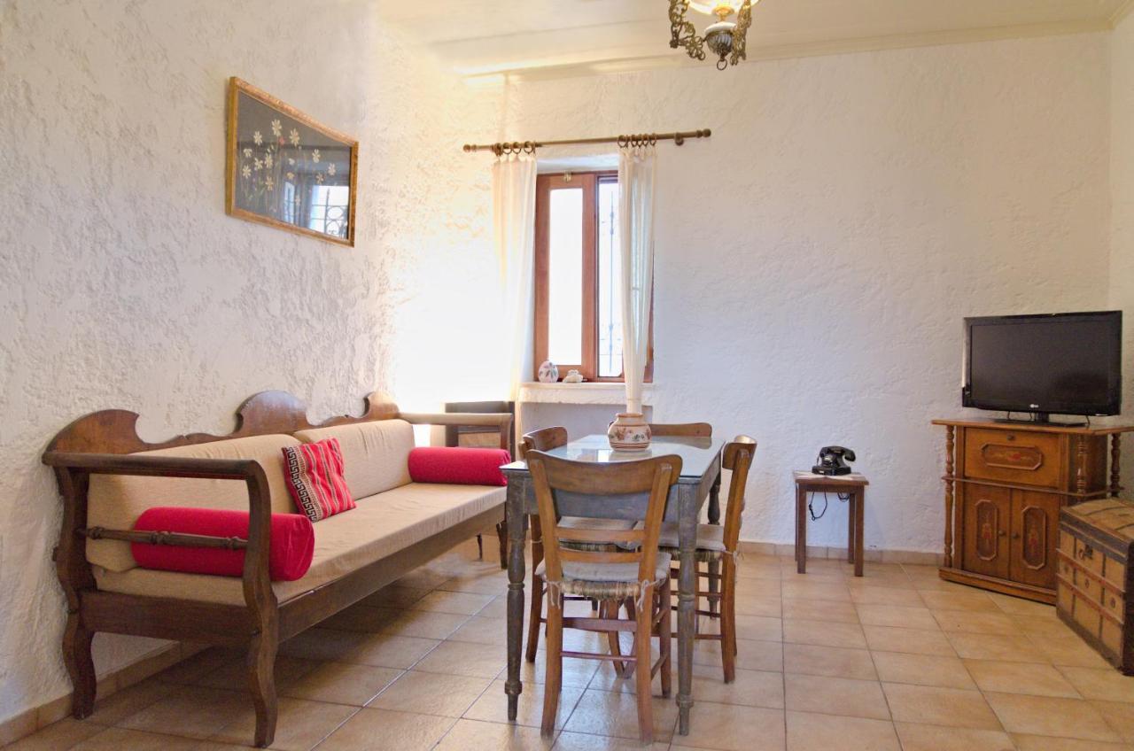 מגאלה קורפיה Villa Athina מראה חיצוני תמונה